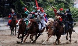 爆料三英战吕布视频,一场史诗般的巅峰对决