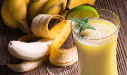 爆料奶昔香蕉怎么做的视频,轻松学会健康美味饮品